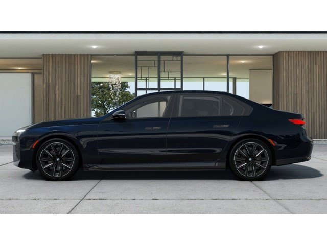 2026 Bmw 750e photo 3