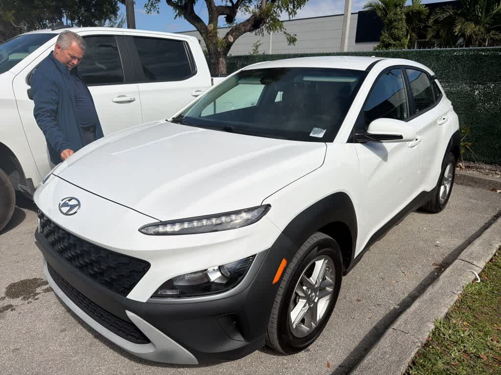 2022 Hyundai Kona SE