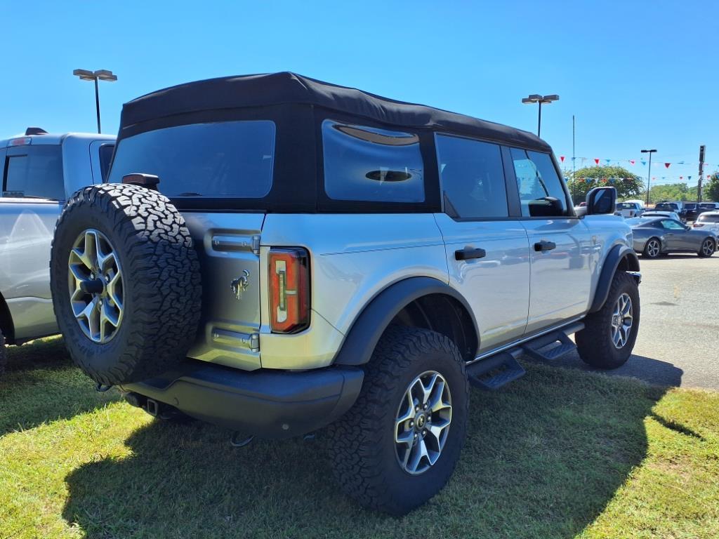 2024 Ford Bronco Badlands photo 5