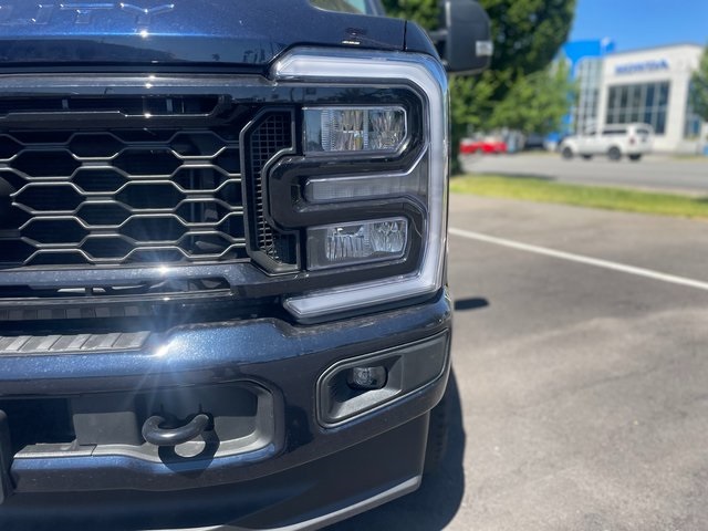 2025 Ford F-350 XLT photo 6