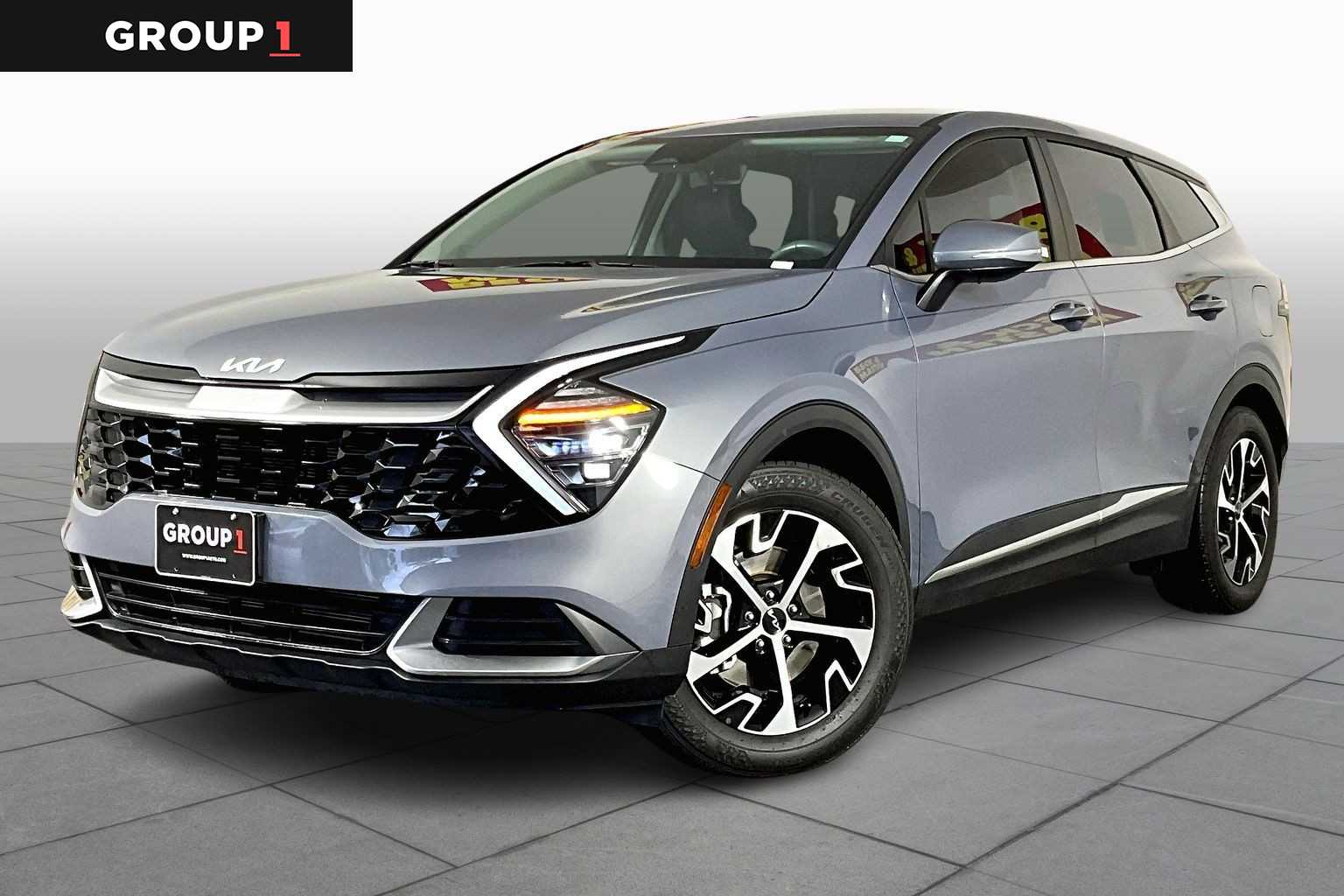 2024 Kia Sportage EX's photo