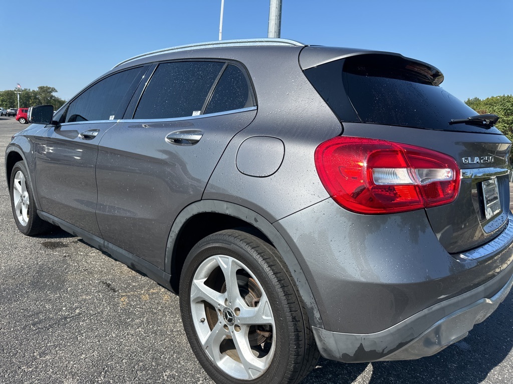 2018 Mercedes Benz GLA 250 4MATIC photo 6