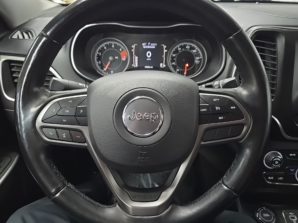 2020 Jeep Cherokee Latitude photo 17