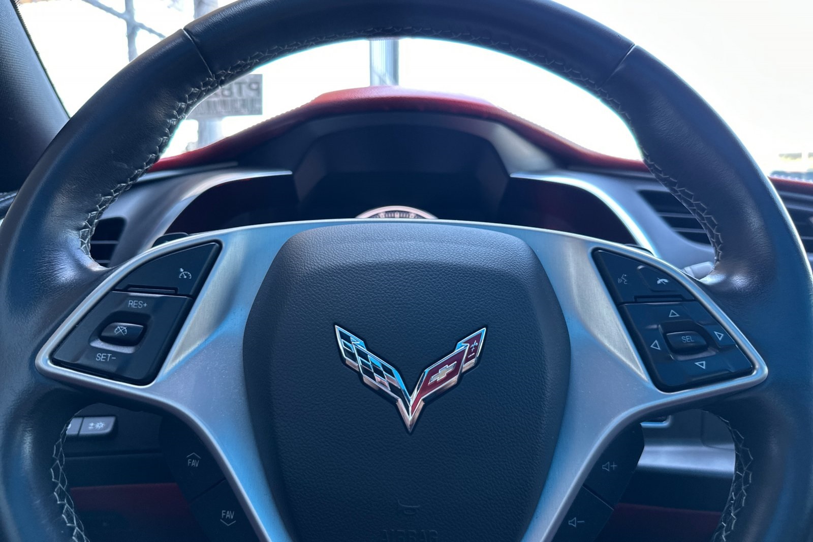2015 Chevrolet Corvette Stingray 2LT photo 21