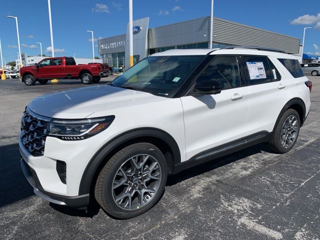 2025 Ford Explorer Platinum photo 3