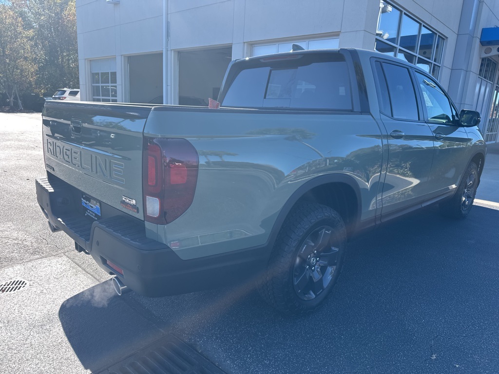 2026 Honda Ridgeline TrailSport photo 3