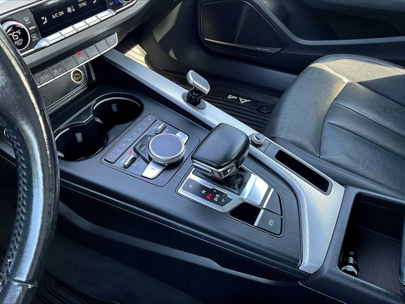 2017 Audi A4 Quattro Premium Plus photo 16