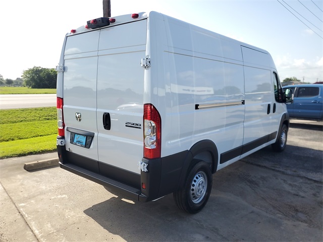2025 Ram ProMaster 2500 photo 4