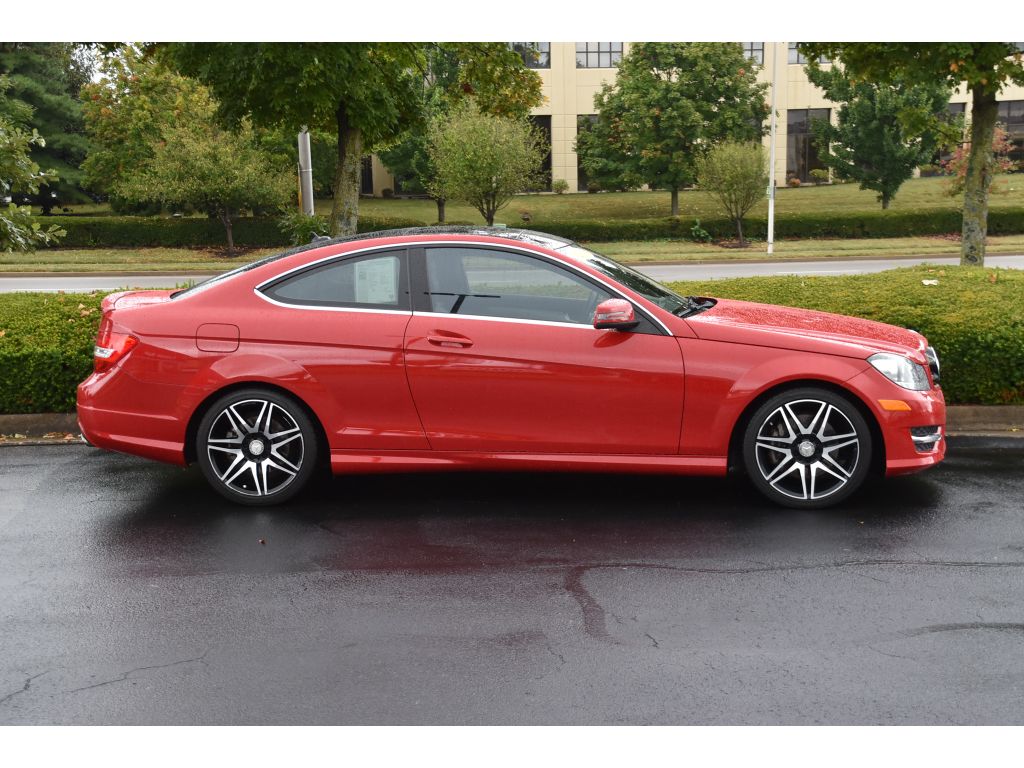 2015 Mercedes Benz C 350 photo 3
