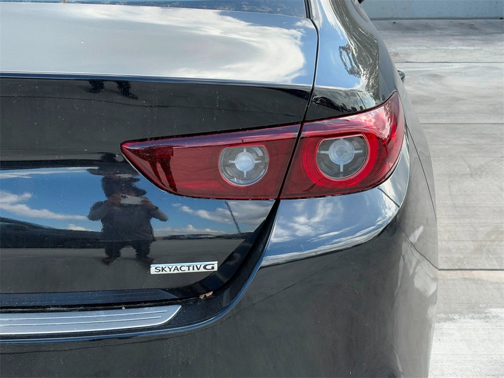 2025 Mazda Mazda3 2.5 s Preferred photo 5