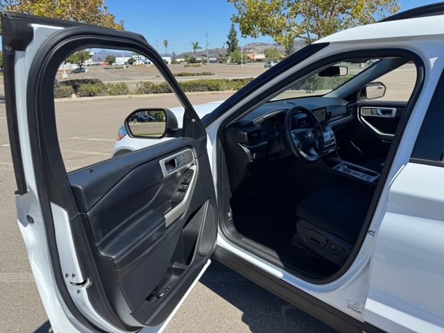 2022 Ford Explorer XLT photo 26