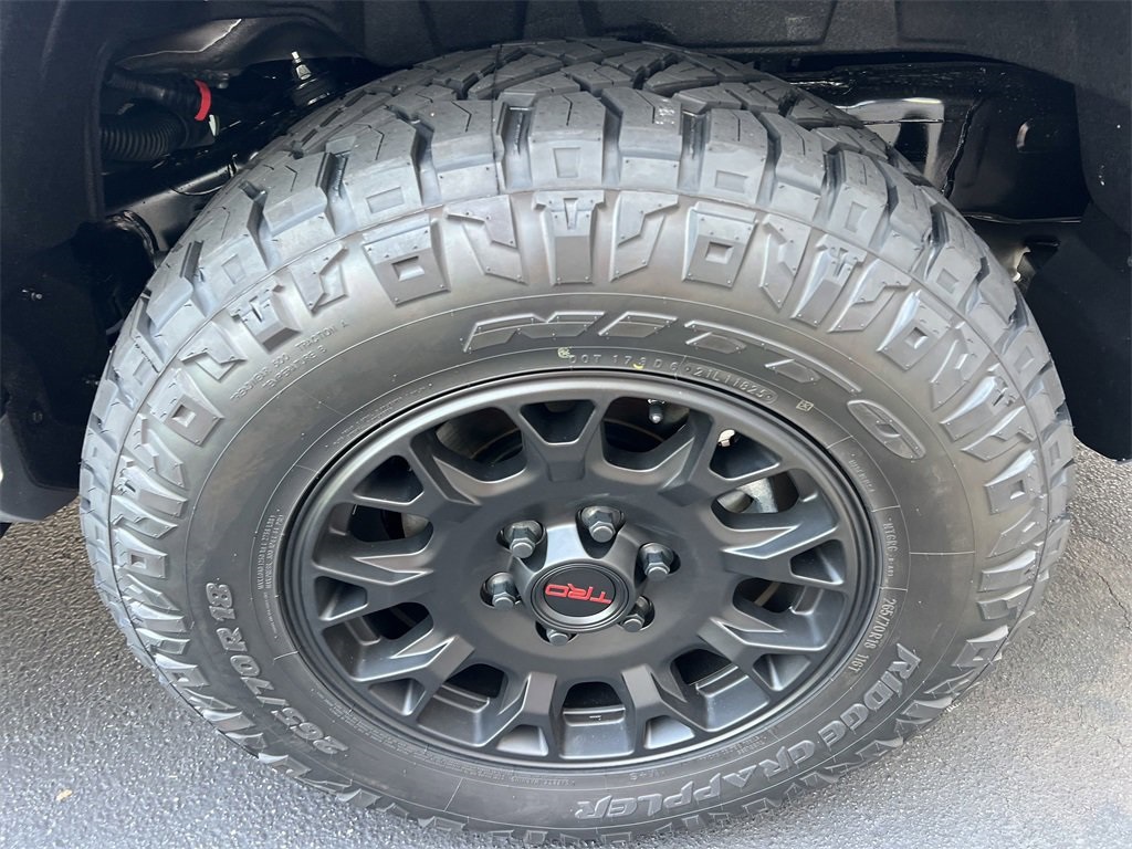 2025 Toyota 4Runner photo 19