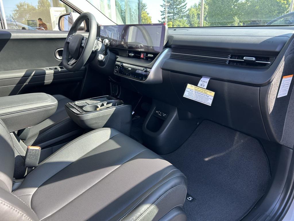 2025 Hyundai Ioniq 5 SEL photo 26