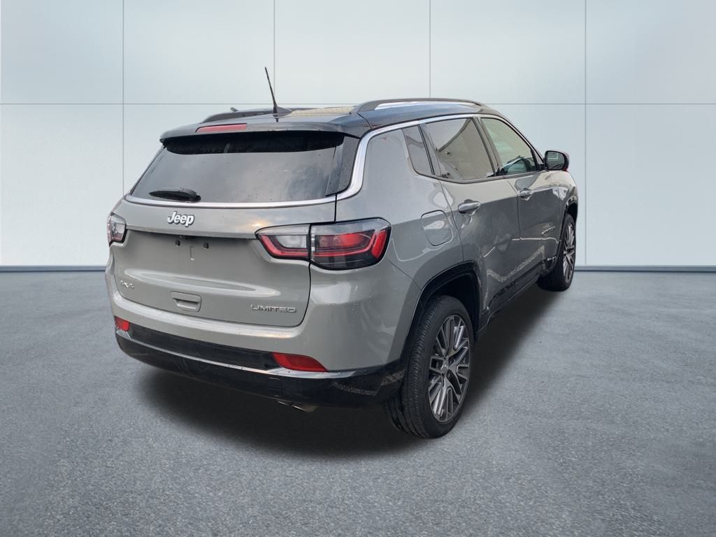 2022 Jeep Compass Limited photo 2
