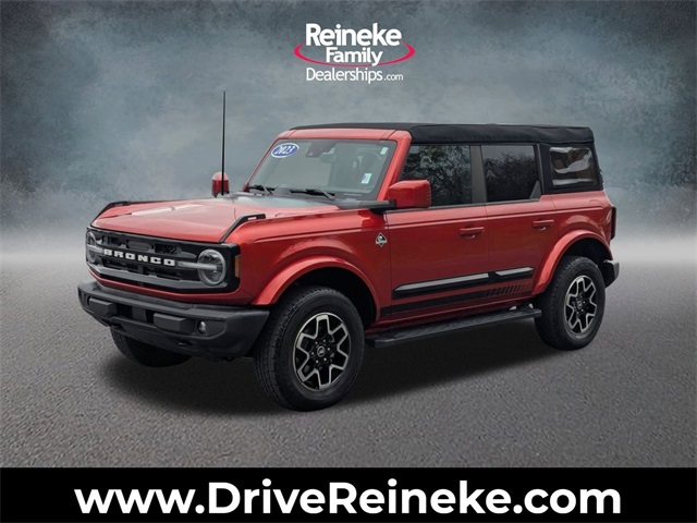 2023 Ford Bronco 4-Door Outer Banks's photo