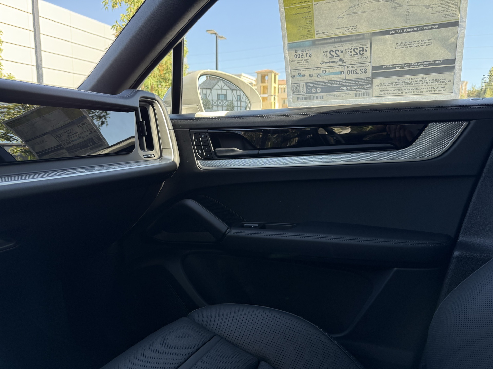 2025 Porsche Cayenne E-Hybrid Coupe photo 20