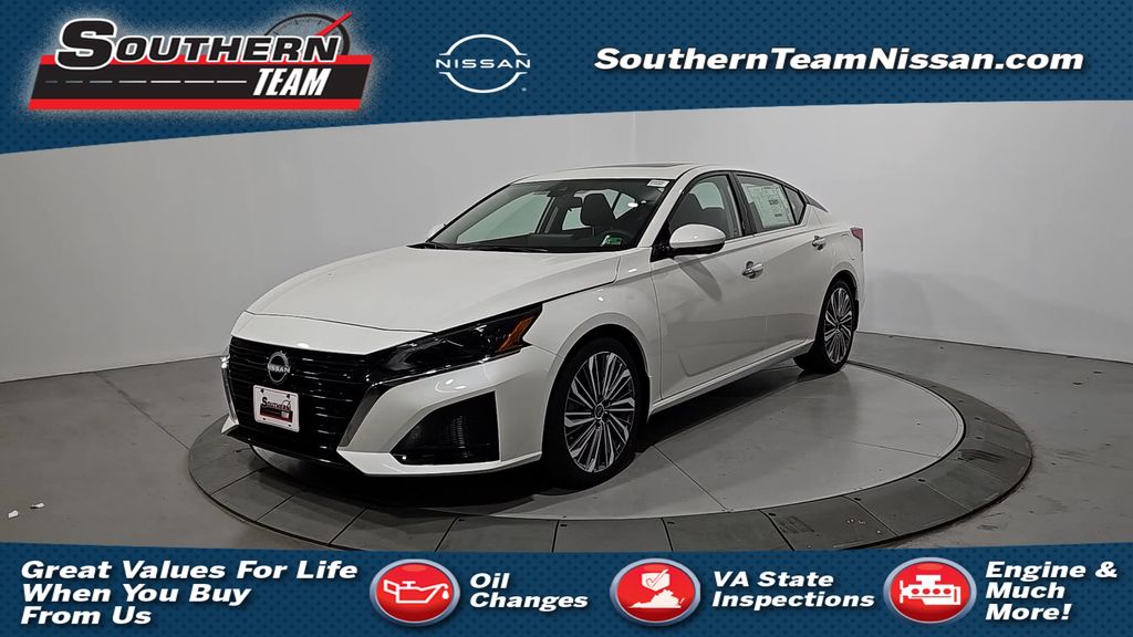 2025 Nissan Altima SL's photo