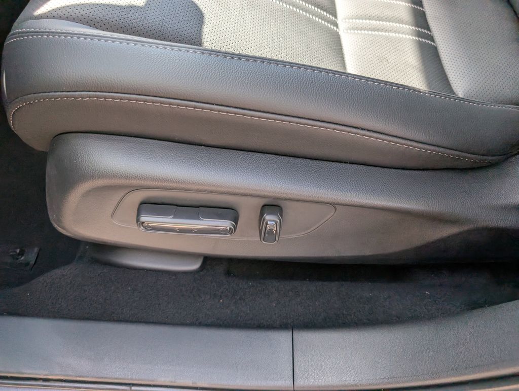 New 2025 Modern Steel Metallic Honda EX-L image 10