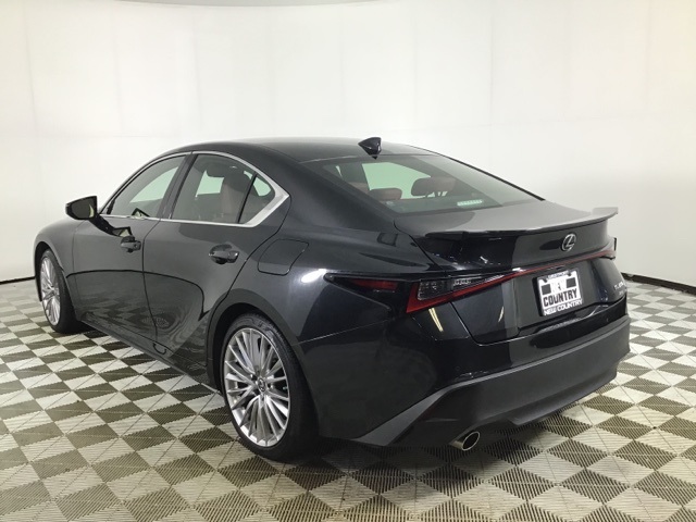 2022 Lexus IS 300 photo 5