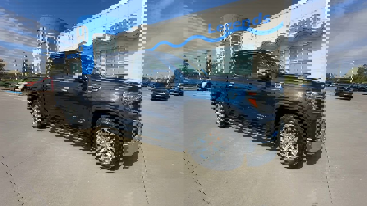 Used 2020 GMC Sierra 1500 SLT with VIN 3GTU9DED2LG198770 for sale in Kansas City