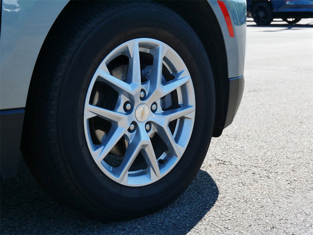 2024 Chevrolet Equinox LT photo 9