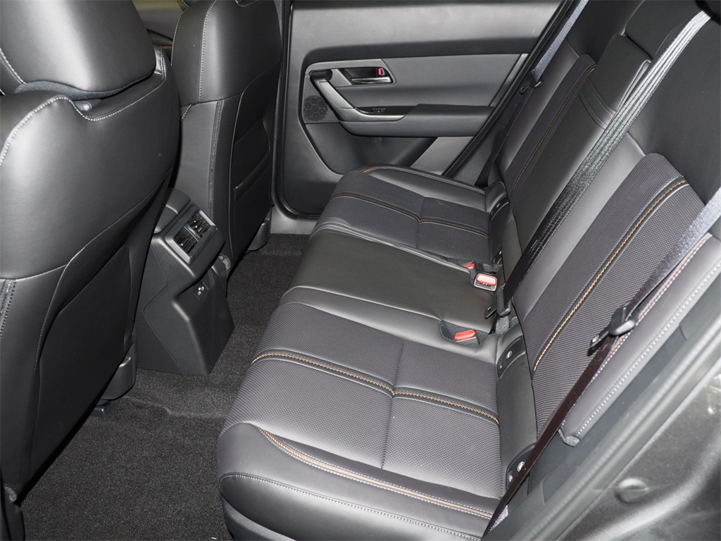 2025 Mazda CX-50 Premium Plus photo 4