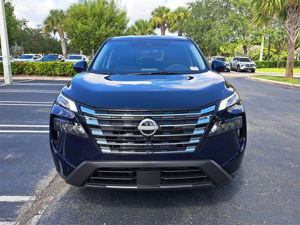 2026 Nissan Rogue SV photo 3