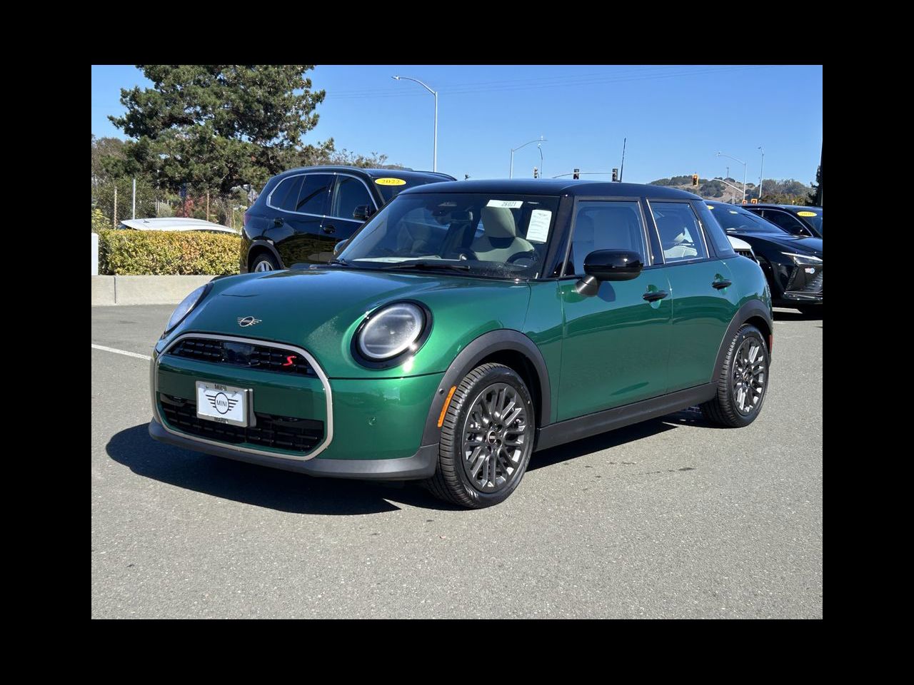 2026 MINI Hardtop 4 Door S's photo