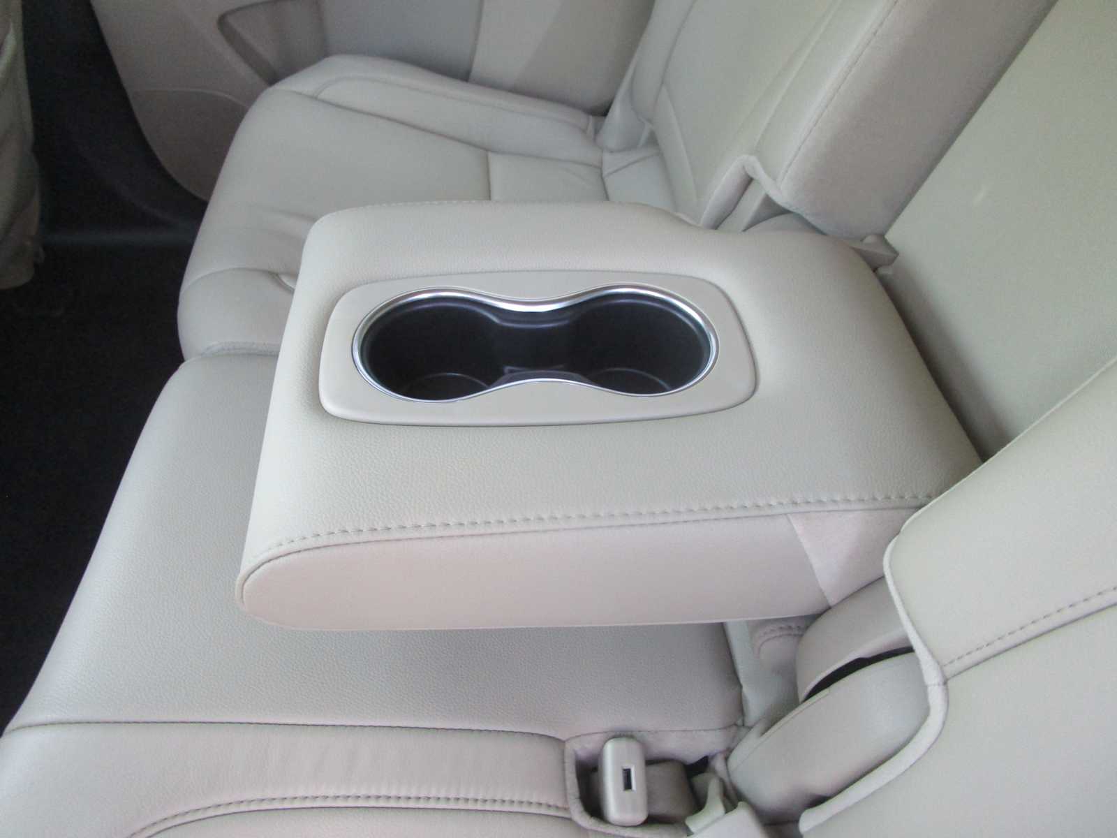 2017 Acura MDX SH-AWD Technology photo 8
