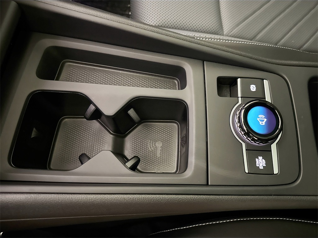 2025 Volkswagen Tiguan SE photo 32