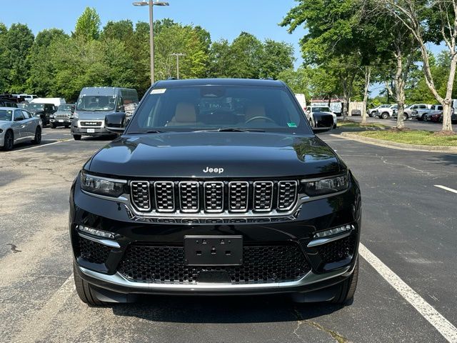 2025 Jeep Grand Cherokee Summit photo 9