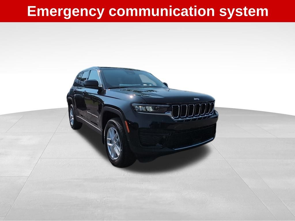 2025 Jeep Grand Cherokee Laredo photo 2