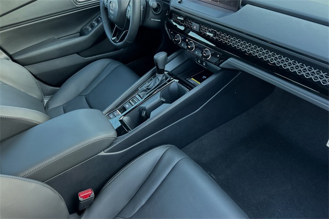 2025 Honda Accord Sport-L photo 14