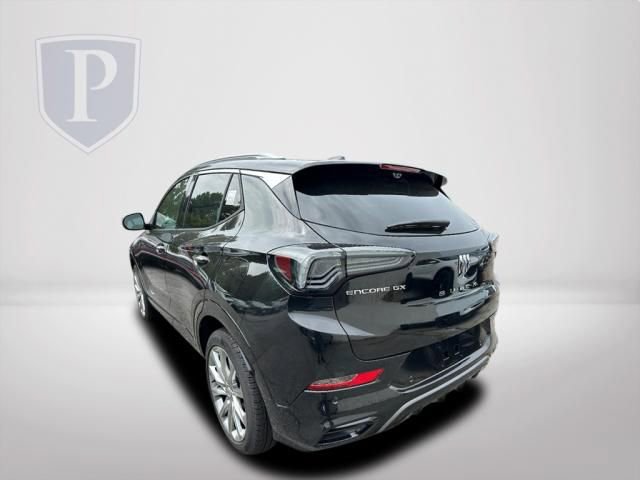 2025 Buick Encore GX Avenir photo 4