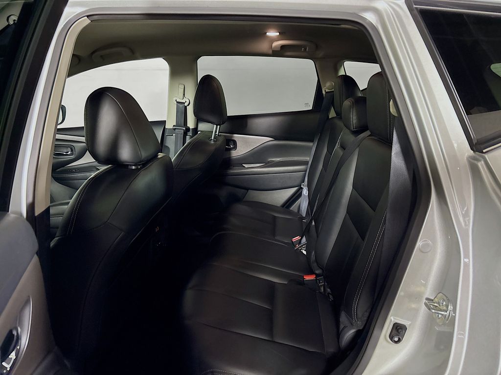 2023 Nissan Murano SV photo 18