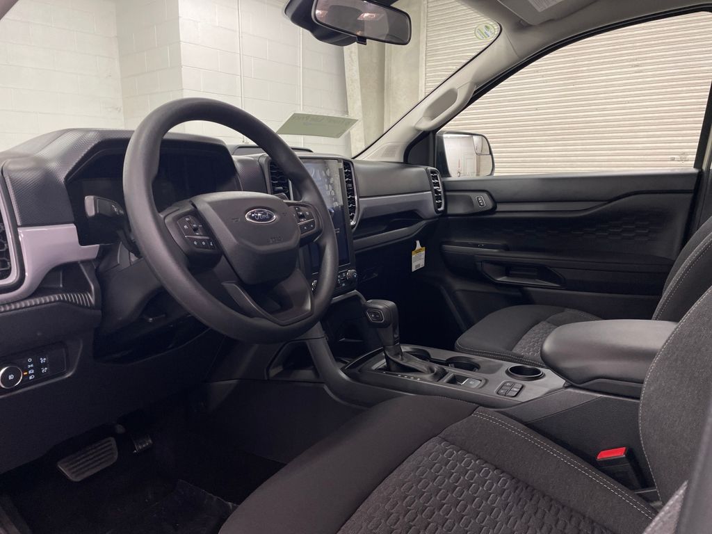 2025 Ford Ranger XL photo 4