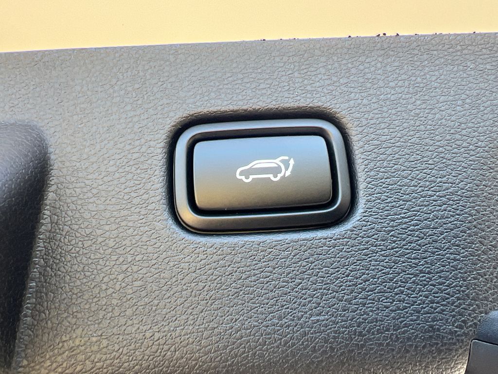 2025 Kia Sportage SX photo 19