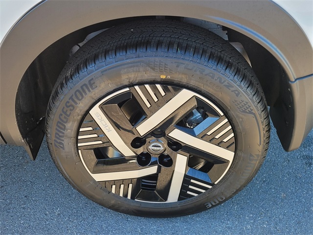 2026 Nissan Kicks SV photo 4