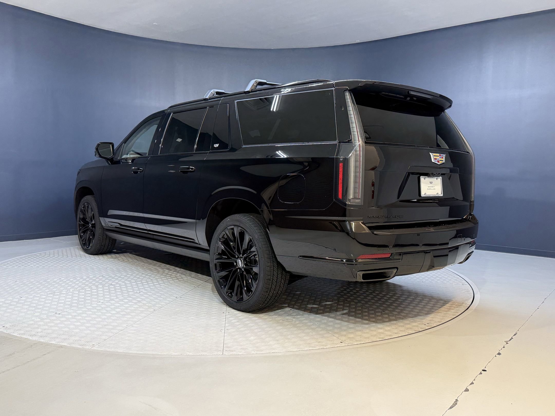 2025 Cadillac Escalade ESV Sport Platinum photo 3
