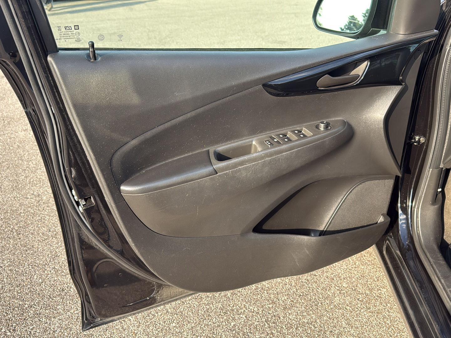 2021 Chevrolet Spark 1LT photo 17