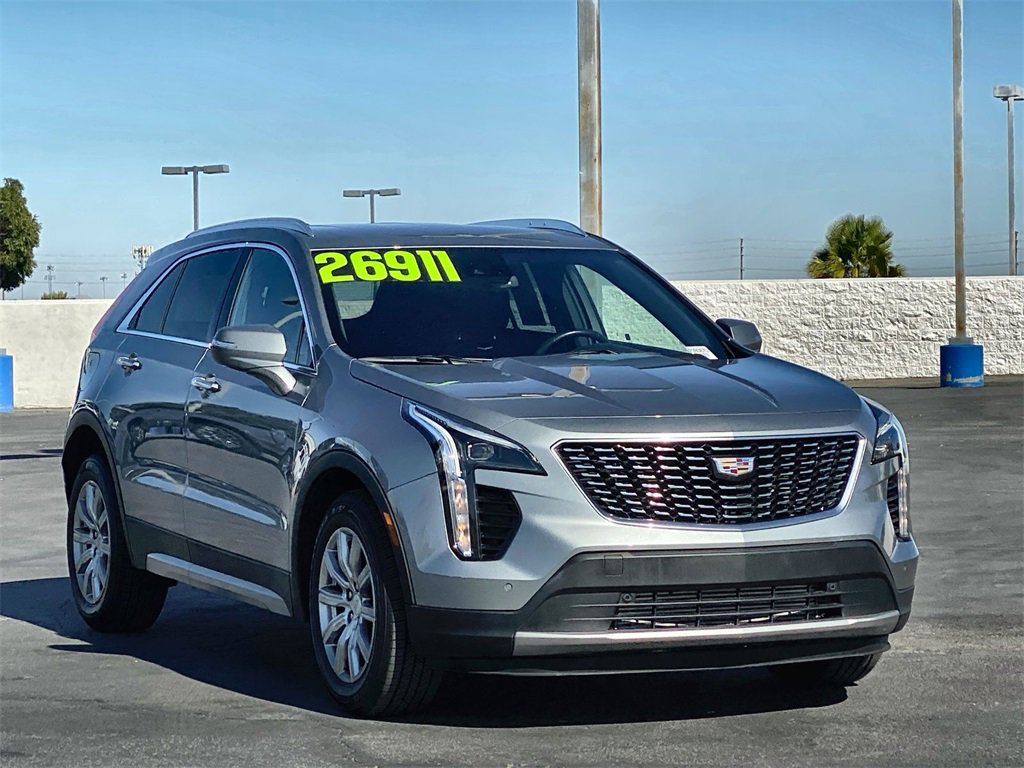 2023 Cadillac XT4 Premium Luxury photo 2