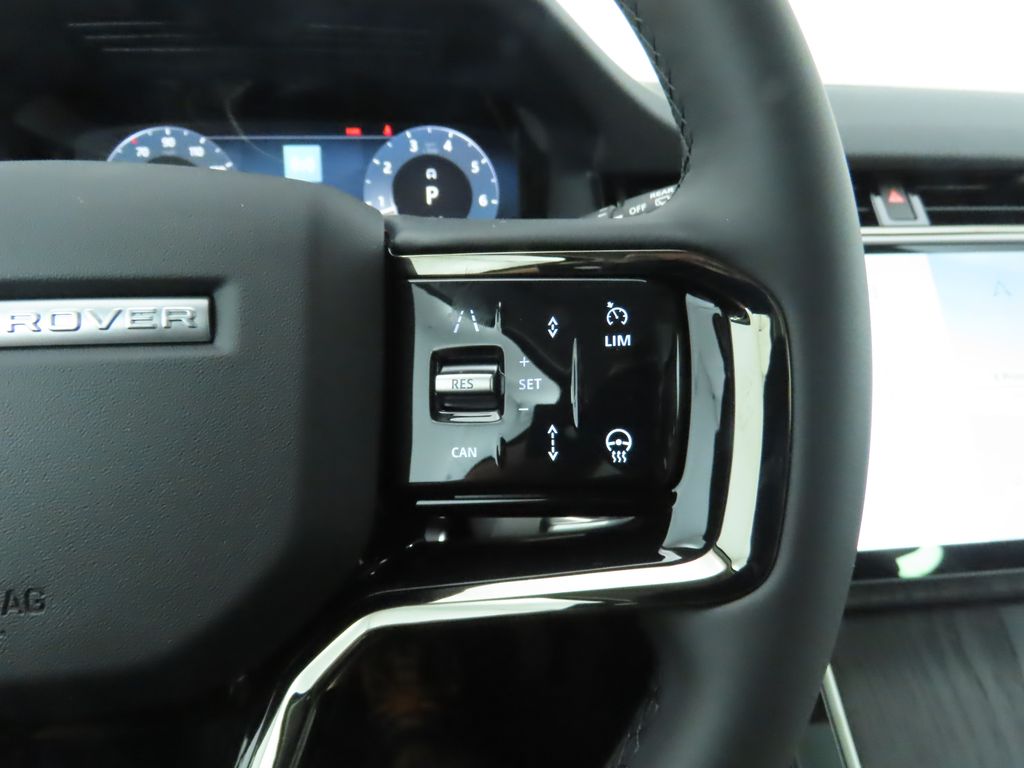 2025 Land Rover Range Rover Evoque S photo 11