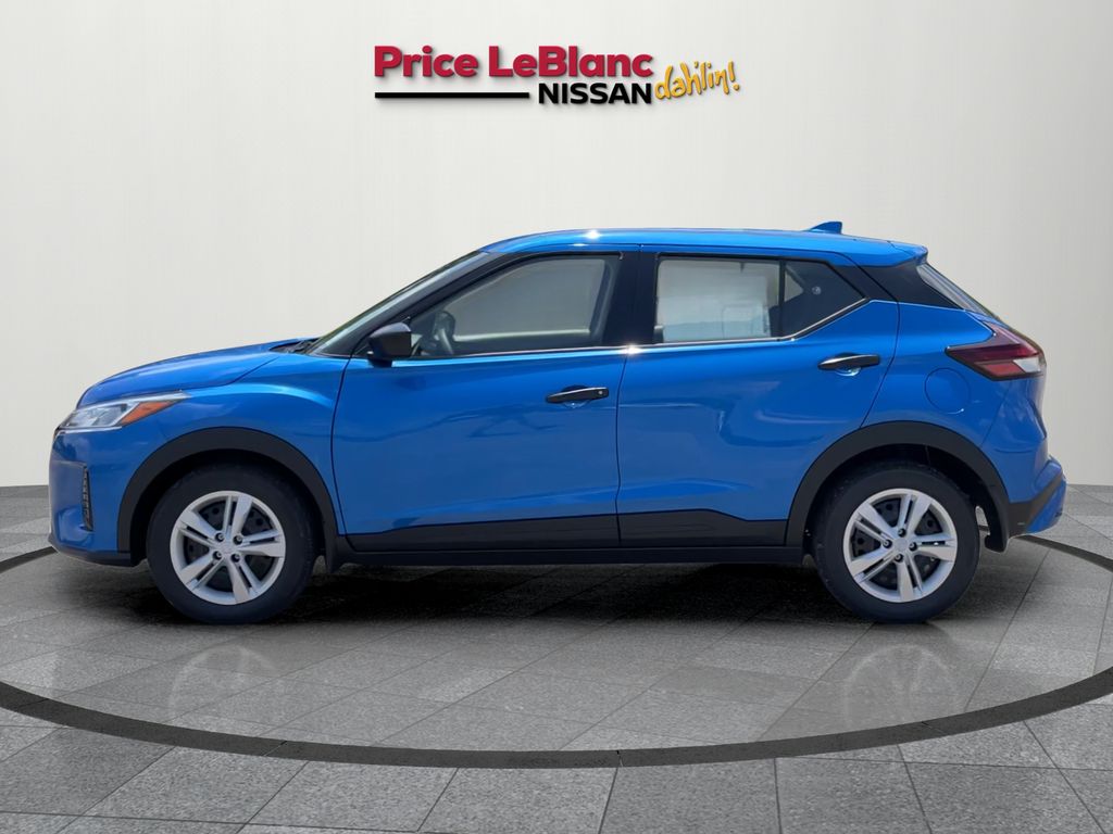 2025 Nissan Kicks Play S photo 4