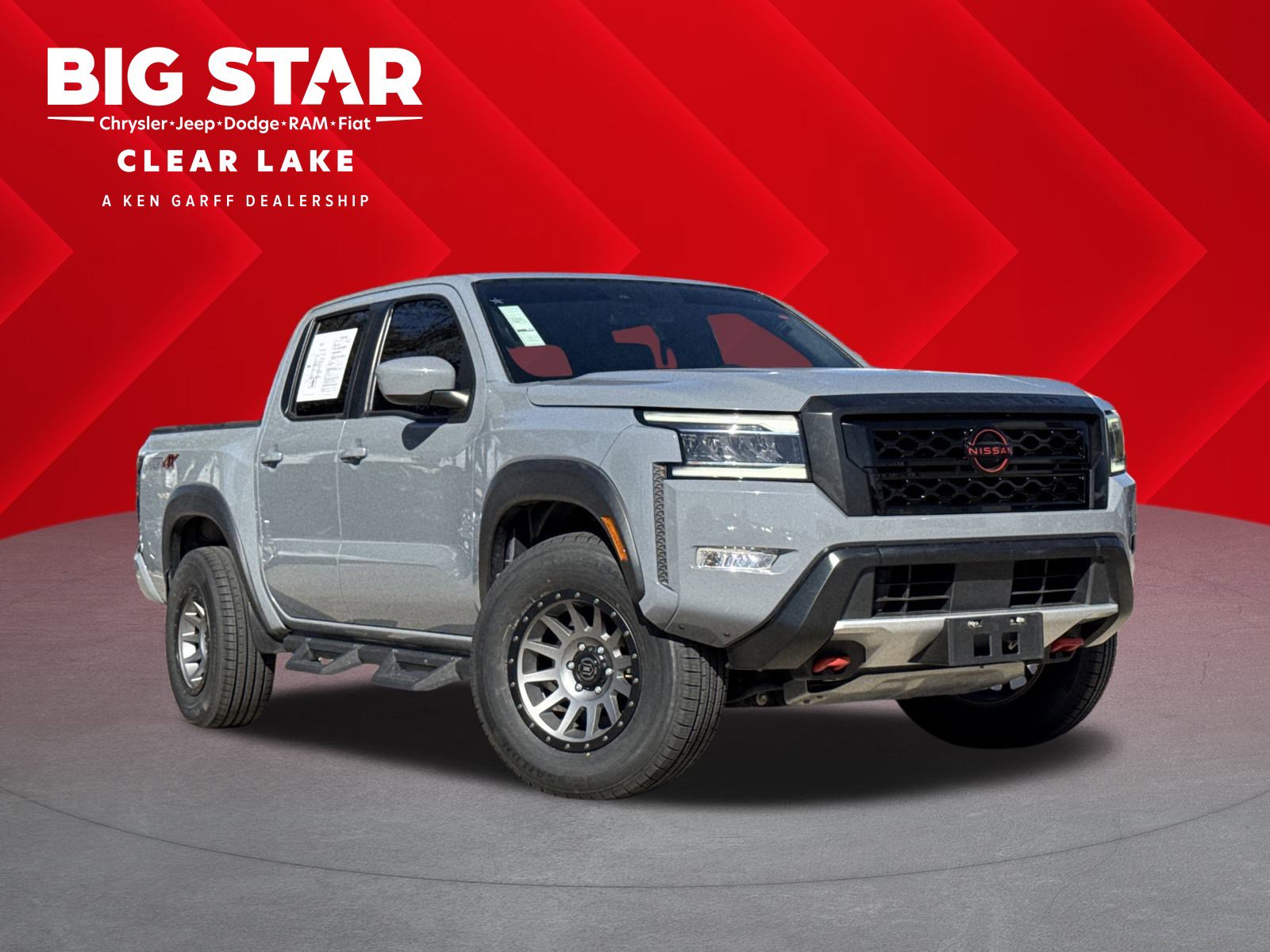 2022 Nissan Frontier PRO-4X's photo