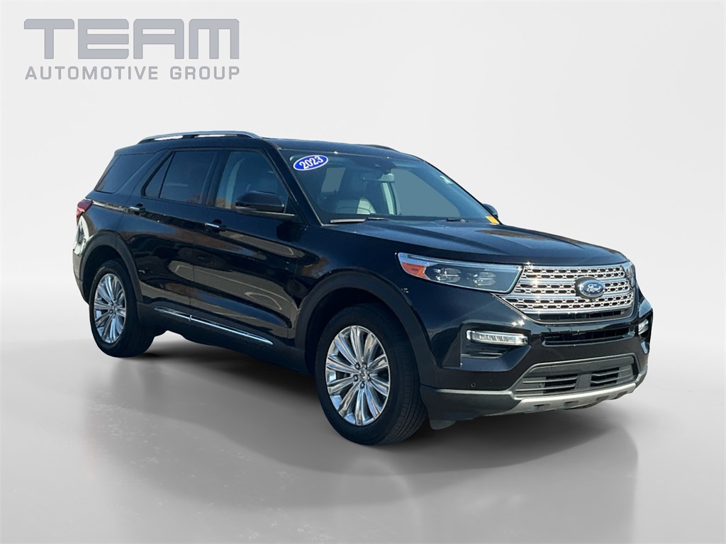 2023 Ford Explorer Limited's photo