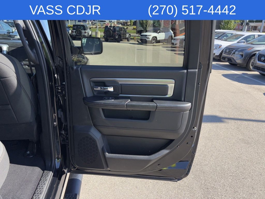 2023 Ram 1500 SLT photo 24