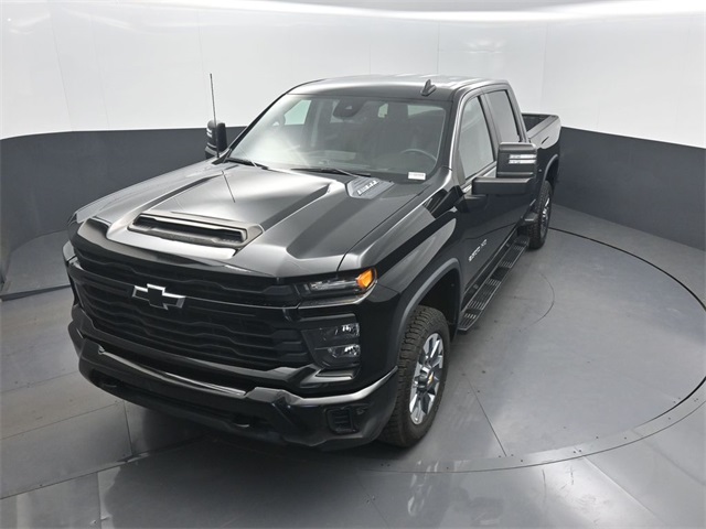 2024 Chevrolet Silverado 2500HD Custom's photo