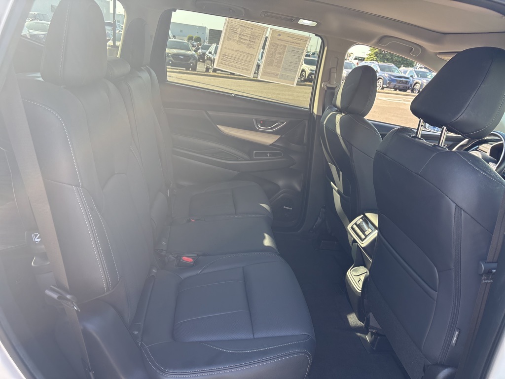 2022 Subaru Ascent Limited photo 11