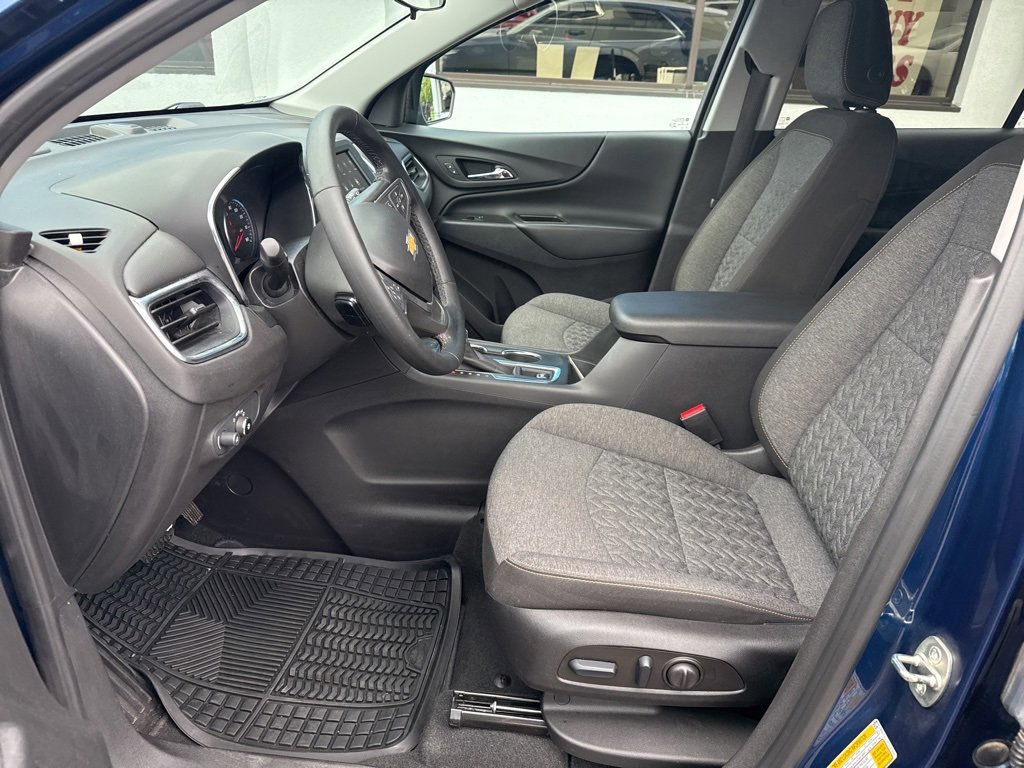 2023 Chevrolet Equinox LT photo 16
