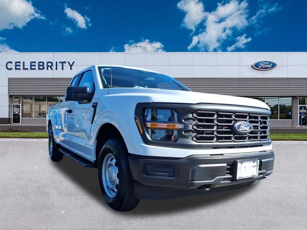 2025 Ford F-150 XL's photo